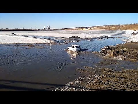 Уват уровень воды в реке иртыш. Иртыш с Уват переправа. Уват переправа через Иртыш. Тобольская переправа через Иртыш. Паром Иртыш.