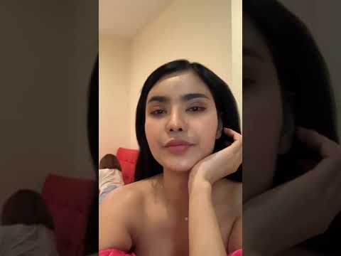 Yanisa live facebook so sexy