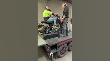 Wheelie machine walk around YAMAHA MT07 wheelies