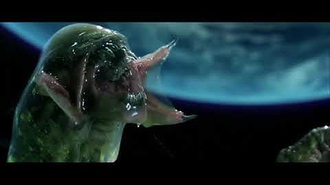 AVP: Alien Vs Predator(2004) - Predalien Chestburster screen time