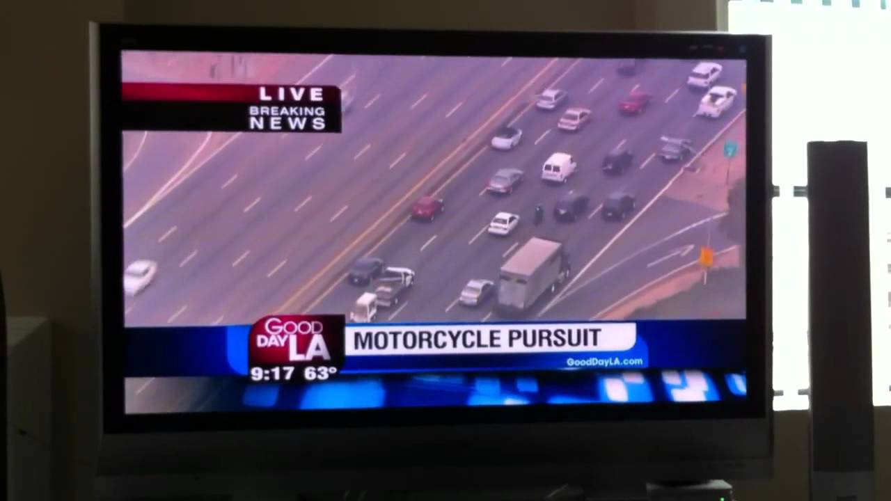 CHP officer stops and arrests a motorcycle driver - YouTube