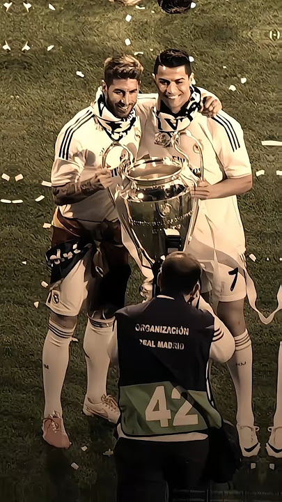 apakah ada yang pernah negur Ramos seperti Ronaldo? ☠️ @bgRegio1