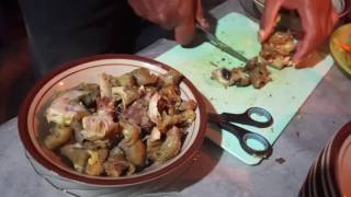 Tengkleng Bhenjoyo - Warung Tengkleng Langganan Para Artis