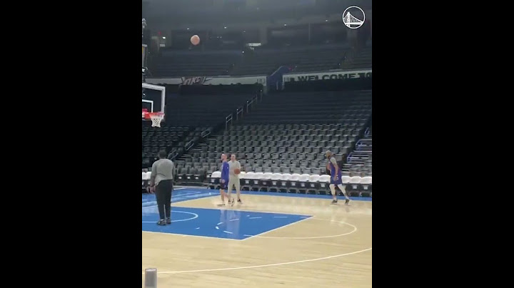Steph Curry recreated his iconic 2016 Mike Breen 'DOUBLE BANG' game-winner in OKC (via Warriors/TW)