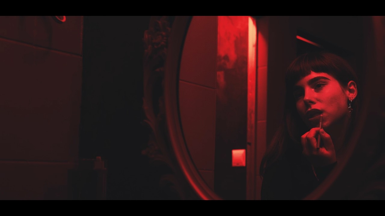 在 YouTube 上观看 JOHA - LOWKEY (VISUALIZER) 在 YouTube 上观看 JOHA - LOWKEY (VISUALIZER)