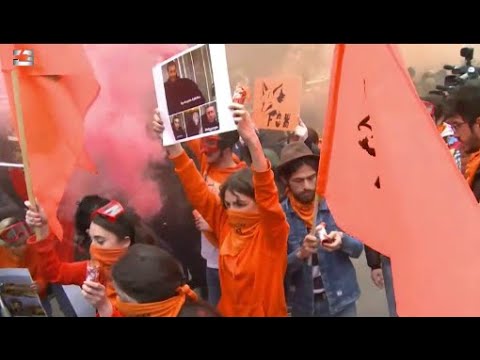 „ნიკა მელიას პატიმრობა „ოცნებას“ მძიმე ფასად დაუჯდება“ - აქცია სასამართლო პროცესის პარალელურად