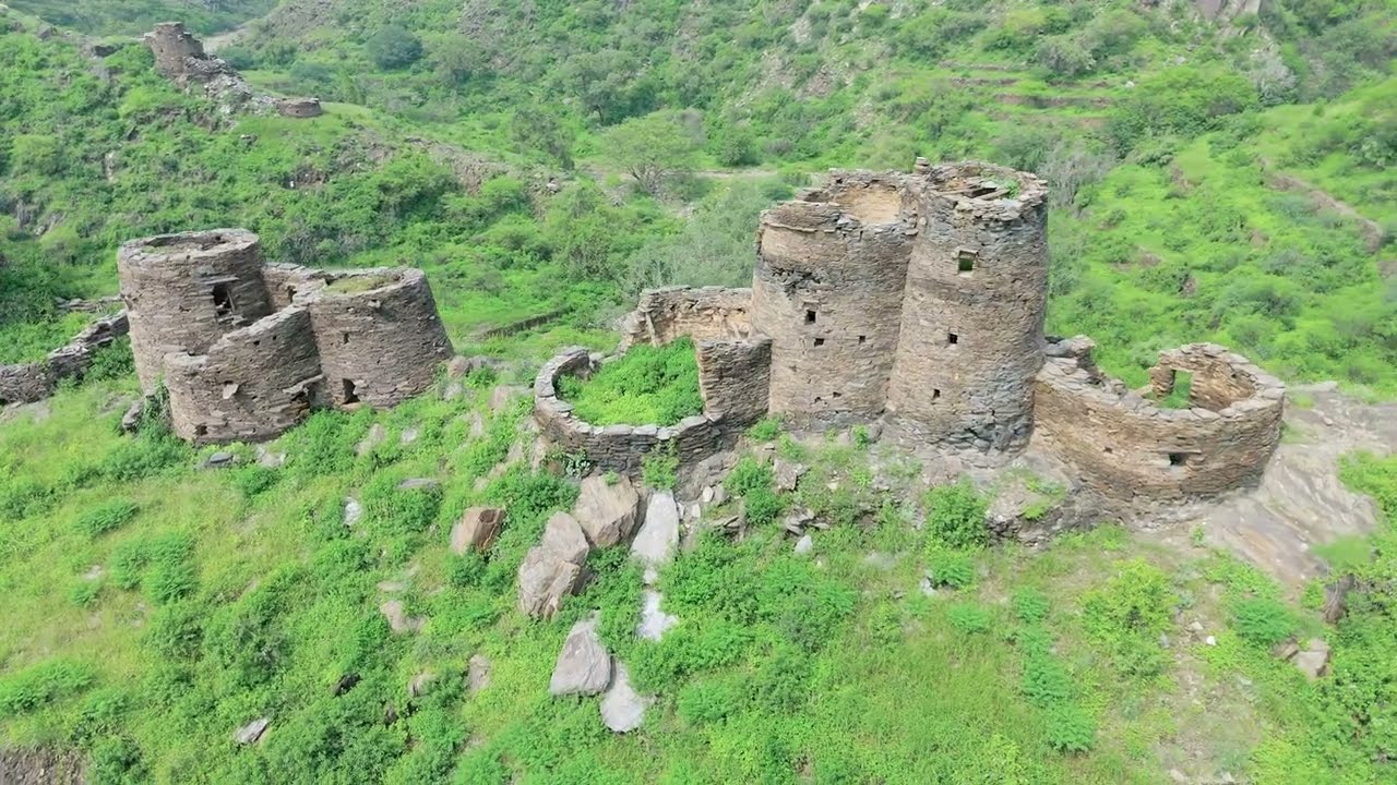 الداير بجمالها الاخاذ