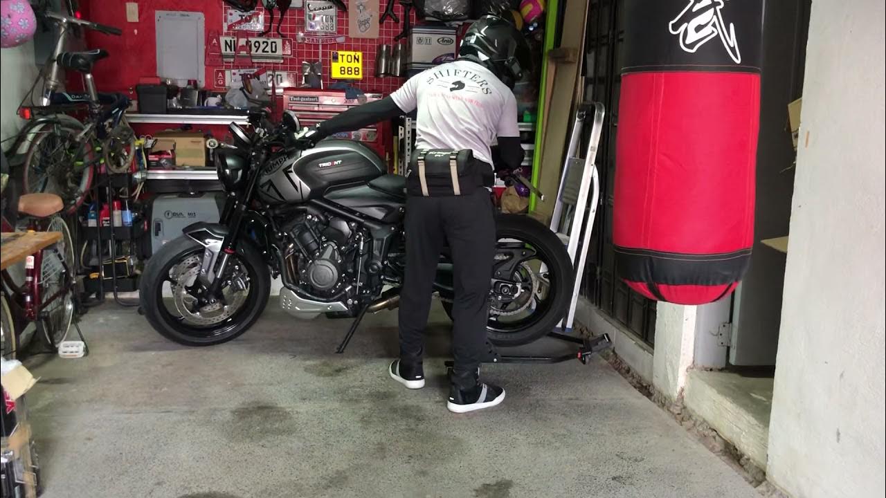 Paddock stand movable stand Paddock with wheels caster YukiMoto