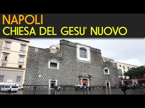 Wideo: Opis i zdjęcia Piazza Gesu Nuovo - Włochy: Neapol