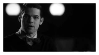 Barry and Kara Sing i'm your Super Friend