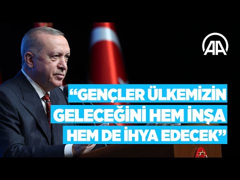 Cumhurbaşkanı Erdoğan, "Türkiye Gençlik Zirvesi" programında konuştu