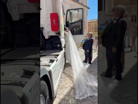 Truck wedding 🚛🤝 #truck
