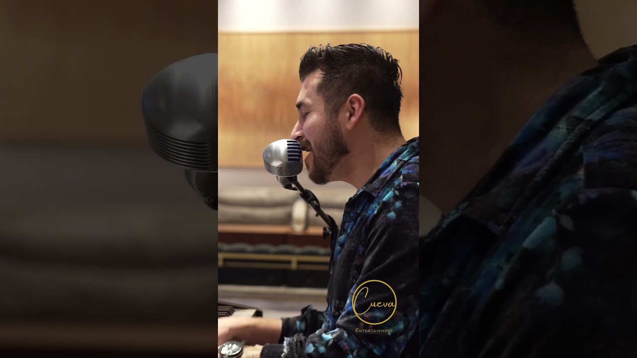 Robbie Dean at The Westin Anaheim Resort | Cueva Entertainment