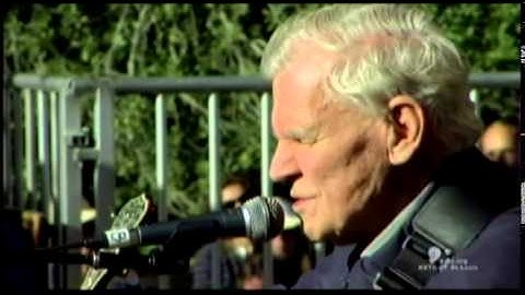 Doc Watson & David Holt - "Deep River Blues" (LIVE)