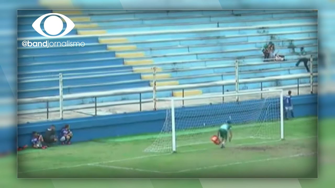 Tiroteio acaba com partida de futebol no Rio de Janeiro 