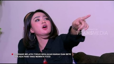 Wika Salim MARAH SAMPAI NANGIS Diajak Foto Fansnya | OPERA VAN JAVA (04/10/18) 1-5
