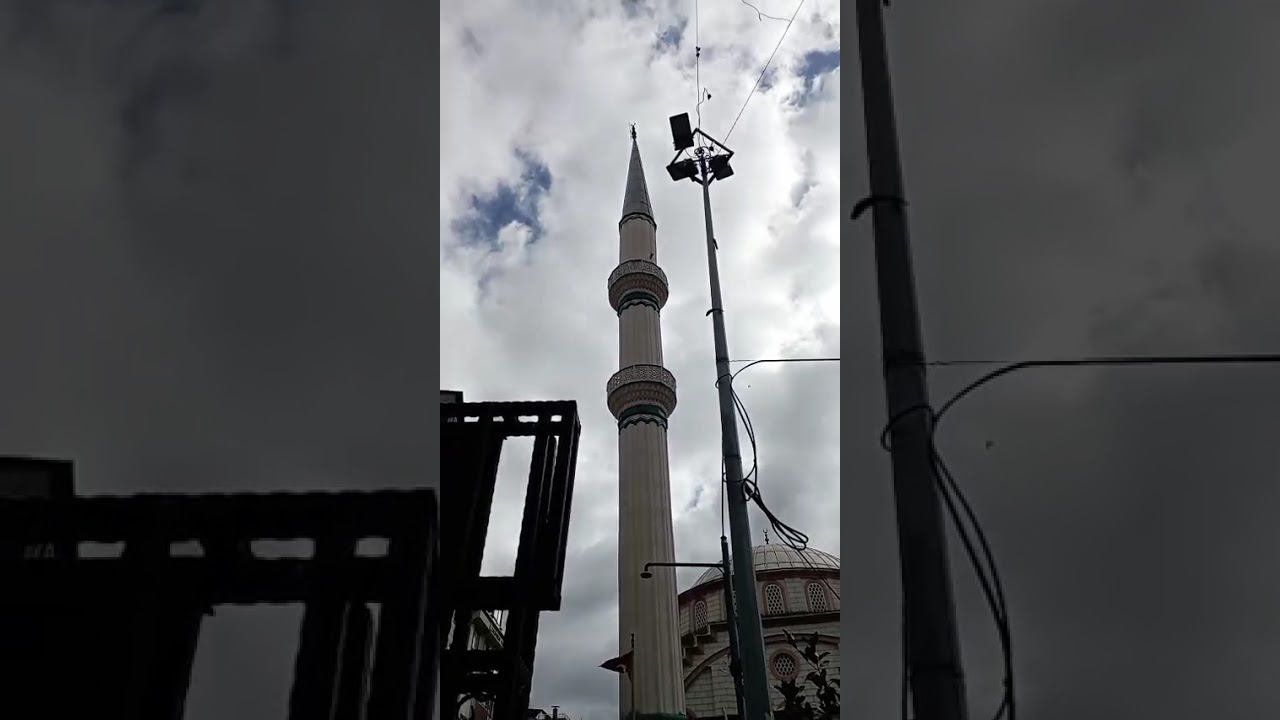 Kağıthane Hamidiye Hz.Ebubekir Cami Öğle Ezanı Eyüp Sultan Camii merkezisi  Davut Şensoy hoca okuyan