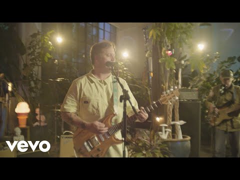 Modest Mouse - We Are Between (The Tonight Show Starring Jimmy Fallon)