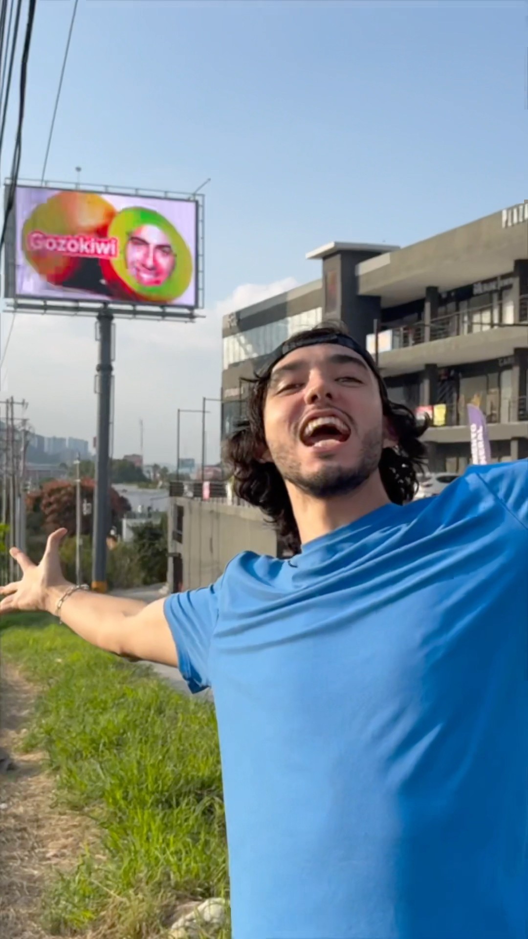 ENFRENTE A GONZOK?