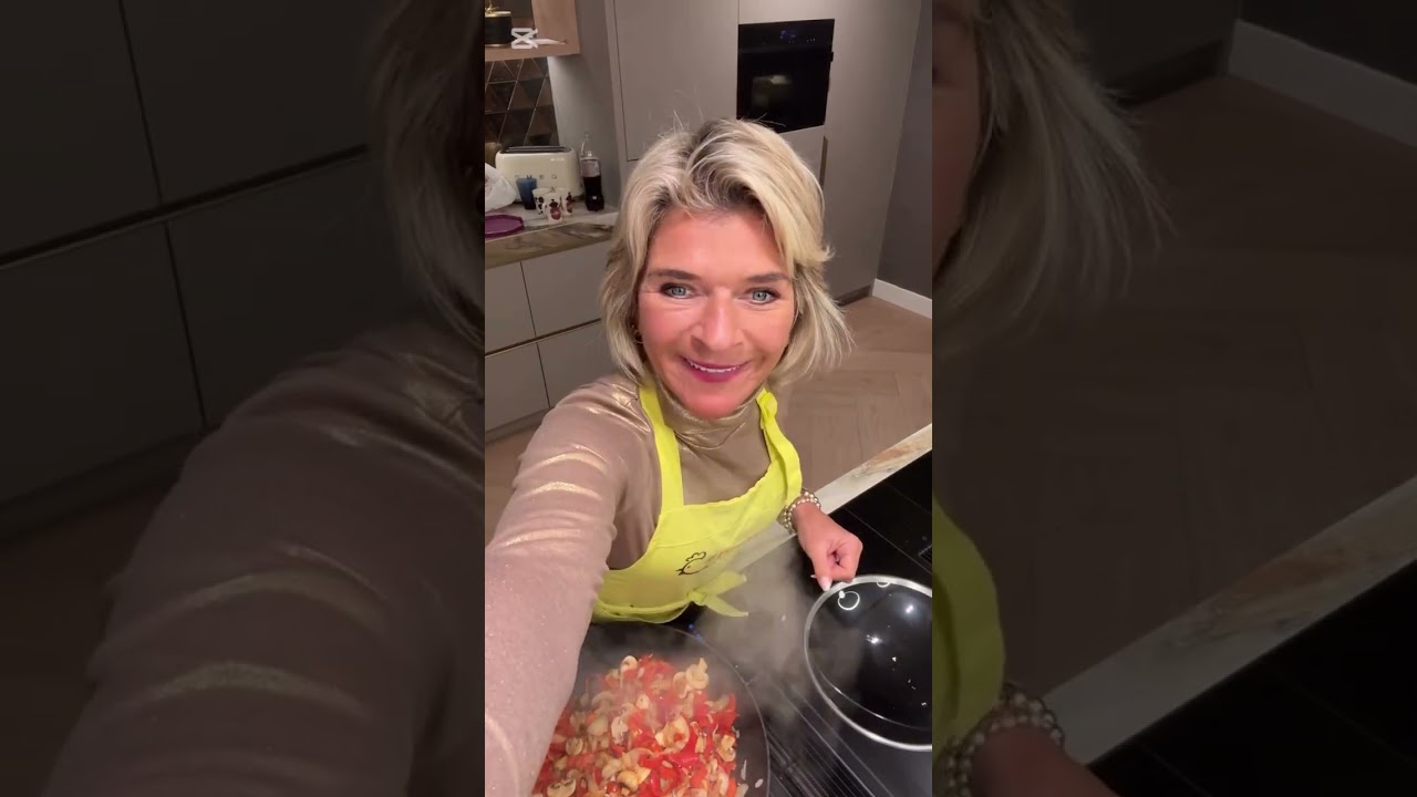 Nog even deb’s kökk’n mijn overheerlijke saus 🥰🥰 