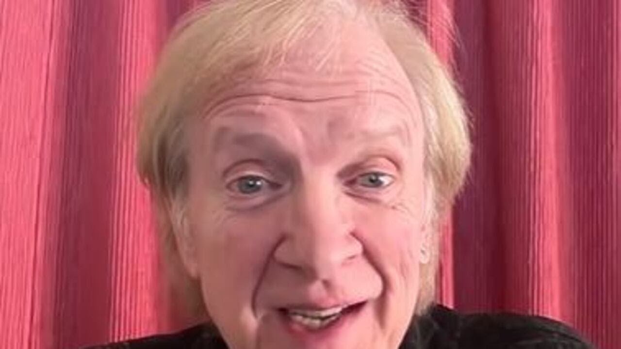 Grammy Award Winner Lee Loughnane from Chicago plays The Strip