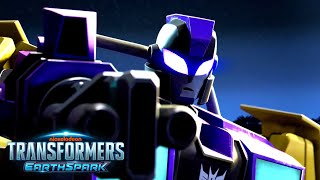 Decepticon Attack! | Transformers: EarthSpark | Animation | Transformers Official |