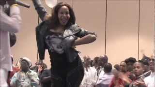 The Icon Sinia Ebony LSS @ Milan Ball '10