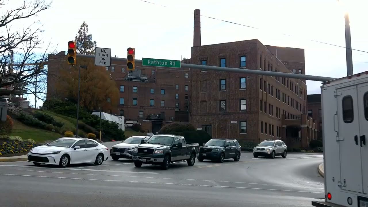 Traffic Lights in York, PA (Rathon Rd & York Hospital Driveway/Newlin Rd)
