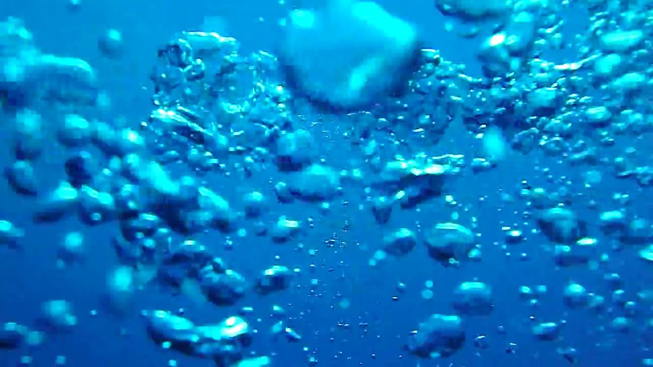 水中動画 泡と青 Bubble And Blue Underwater Bubbles Sound Youtube