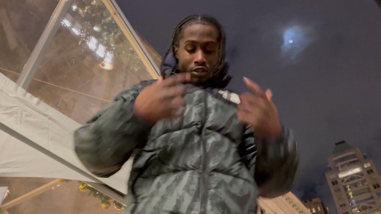 VANIBUCKS - SITCHY (OFFICIAL MUSIC VIDEO) prod. @PoWRTrav