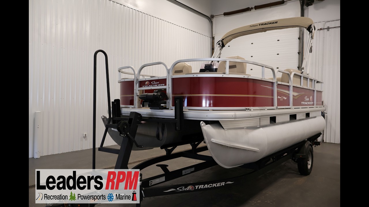 2021 Tracker 18 DLX Bass Buggy - UB3108