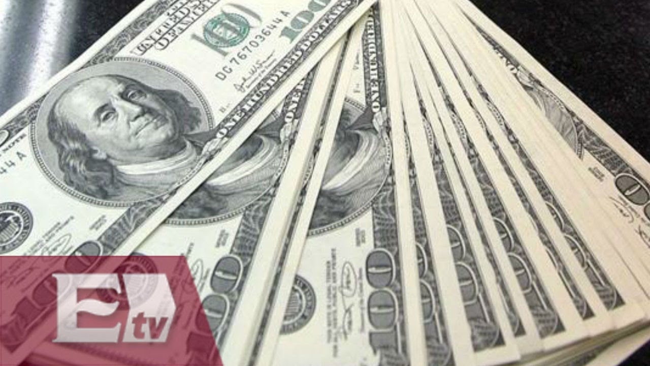 Деньги богатство. Деньги доллары. Деньги доллары. Человек с деньгами. Пачка долларов.