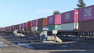 Union Pacific stack east GE 5976 lead 2 DPU'S