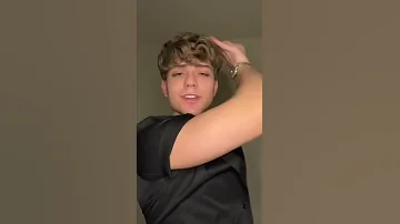Rhythm Starts To Play 