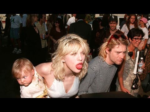Video: La Moglie Di Kurt Cobain: Foto