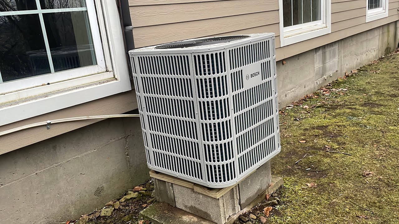 Brand New 2024 Bosch Inverter Heat Pump - Running in Heat Mode