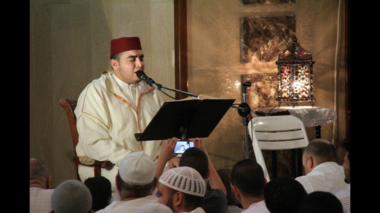 صلاة الفجر من مسجد الفرقان سطيف الجزائر