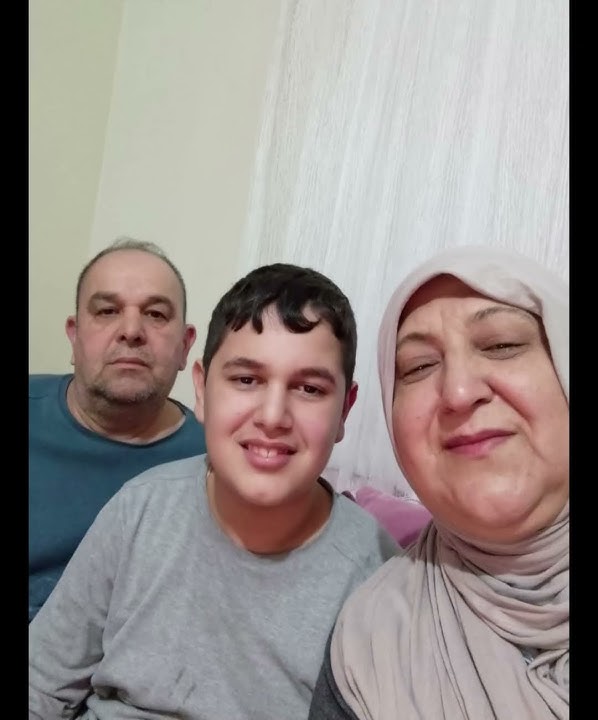 Sina Emre Özdileğin Kardeşi