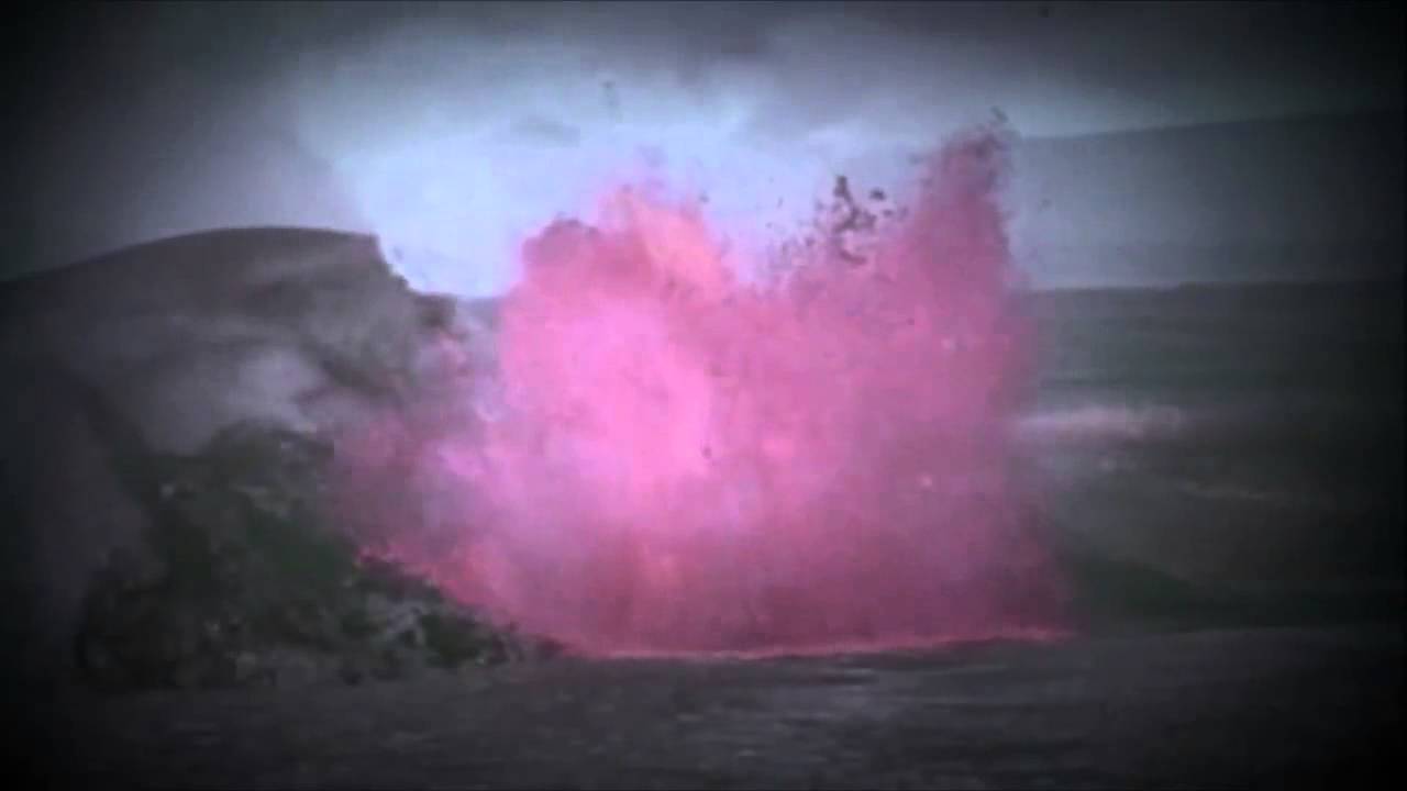 Pão   I have a friend who's in love with his hole sickness