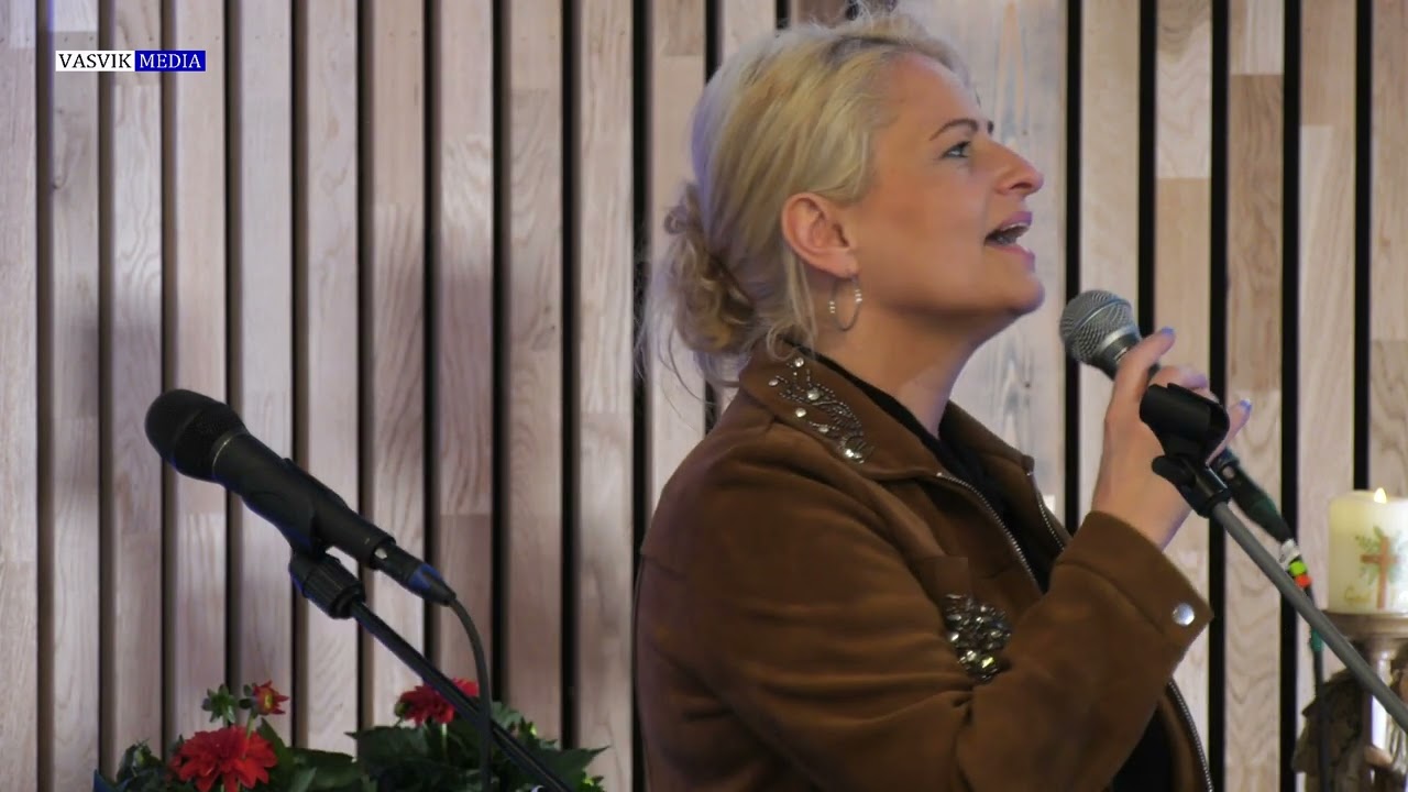 (7101) Krista og Sámal Hanni Lognberg: Mercy Walked In