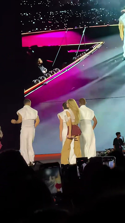 BLACKPINK Lisa – Live Stage Fancam Performance