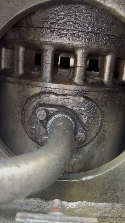 Download lagu Explaining an EMD 2 stroke diesel engine #dieselengine #locomotive #explained #machinery #learning