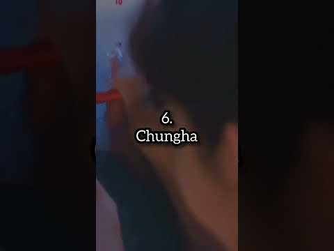 Video: Da li je chungha solo izvođač?