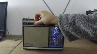 HITACHI KH-1415S All Transistor Radio (1970)