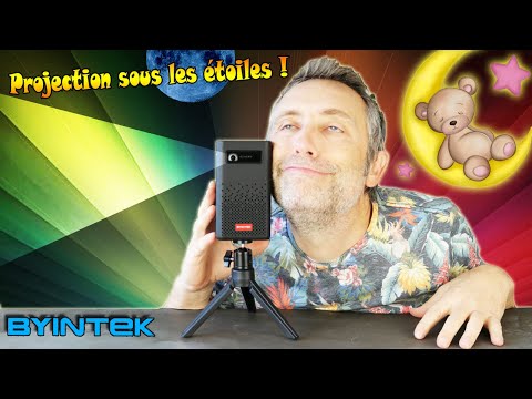 Projection sous les ÉTOILES : Le VIDÉOPROJECTEUR XXS de BYINTEK a TOUT d'un GRAND ! Cinema by night!