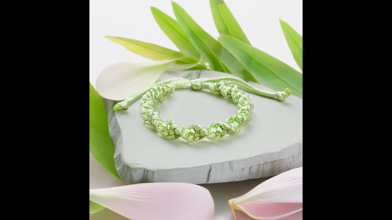 Basic macrame bracelet 1