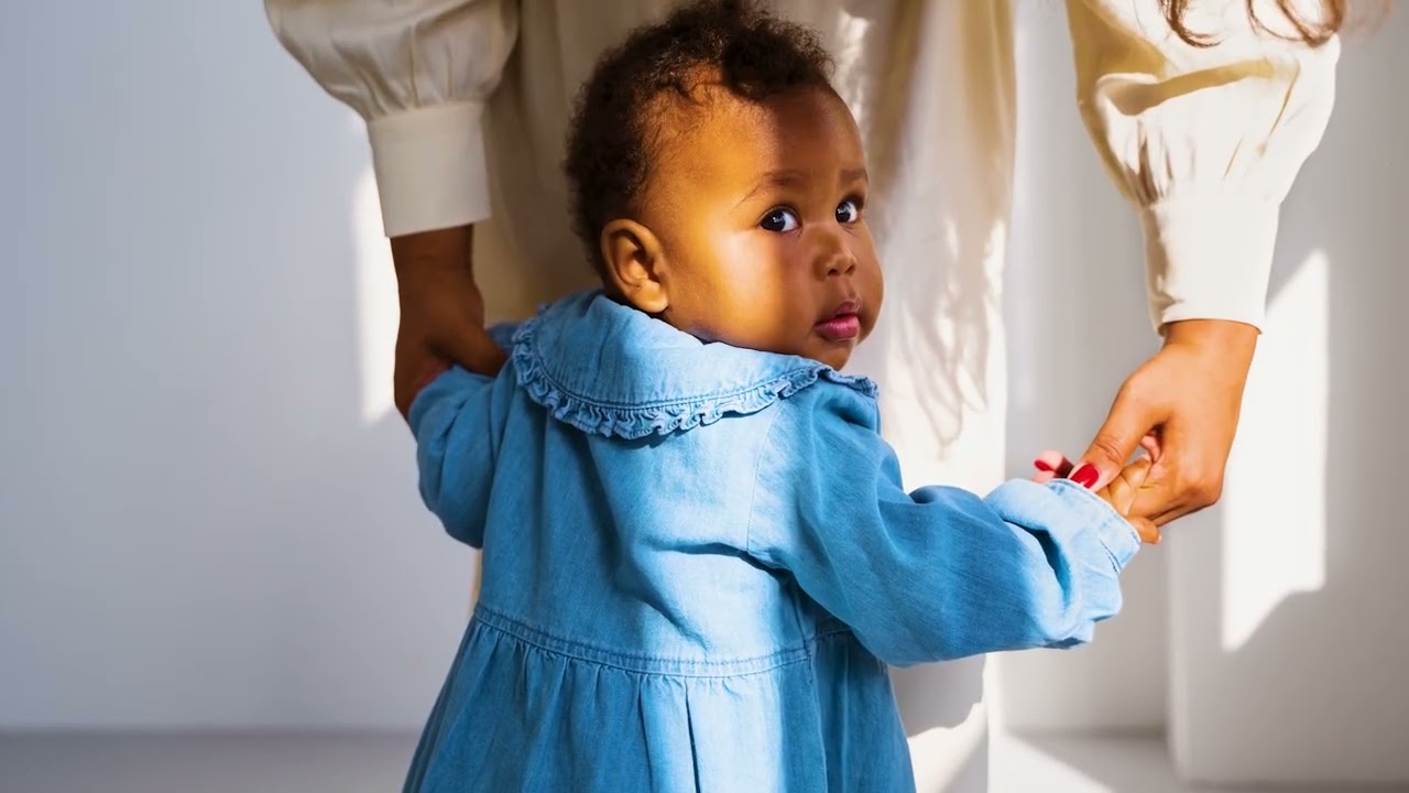 FAHAMU SABABU ZINAZOSABABISHA MTOTO KUCHELEWA KUTEMBEA