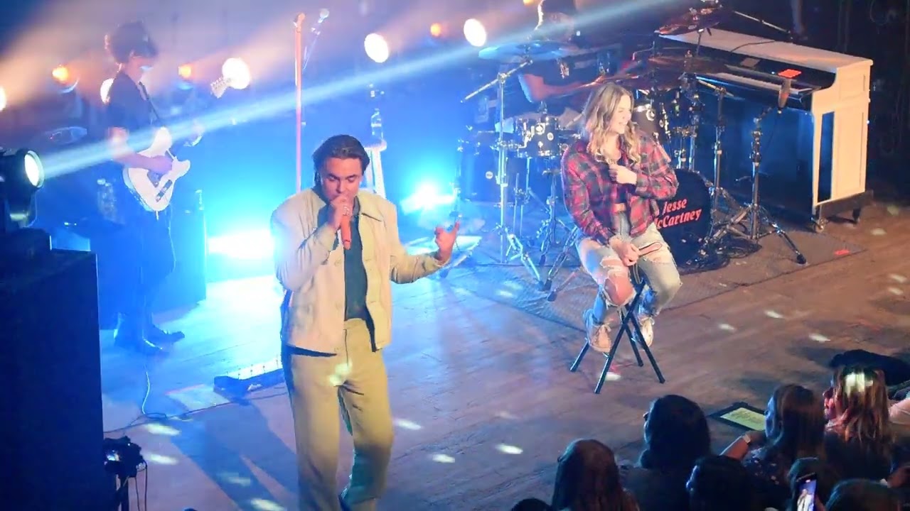Jesse McCartney - Party For Two serenade at The Vogue 5-7-2022