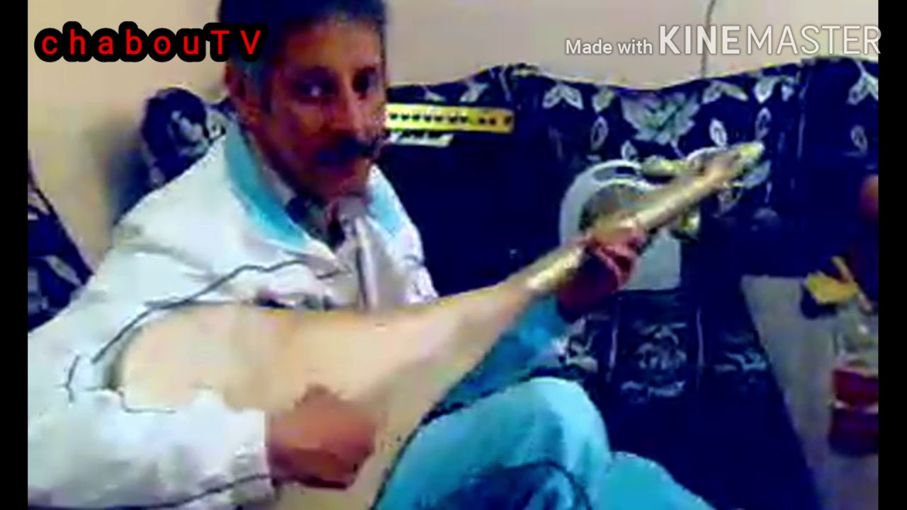 كلسة نادرة للمرحوم رويشة في منزله