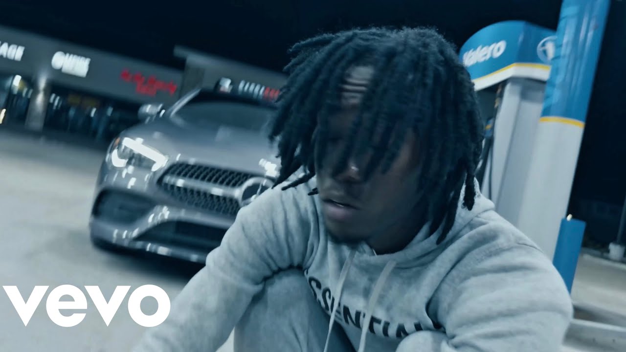 Смотреть «Roxeno - Evolution (Official Music Video)» на YouTube Смотреть «Roxeno - Evolution (Official Music Video)» на YouTube